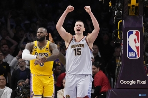 Danh sách MVP: Jokic tiếp tục đứng đầu danh sách, top 5 không thay đổi, Durant đứng thứ 8, James được đề cử