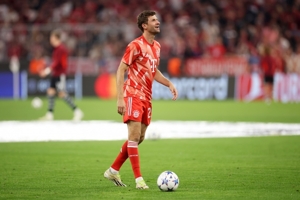 Nếu Muller đấu với Arsenal, anh sẽ trở thành cầu thủ thứ ba ra sân 150 lần ở Champions League cho cùng một đội.