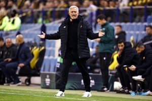 Phóng viên: Mourinho từ chối hoàn toàn giới trẻ ở Riyadh, ông sẽ cân nhắc kỹ về tương lai