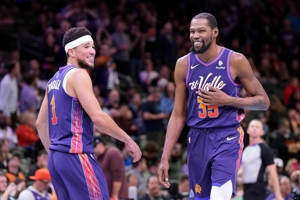 Wang Meng: The Suns là đội của Booker, nhưng Durant mới là người quyền lực nhất trên sân