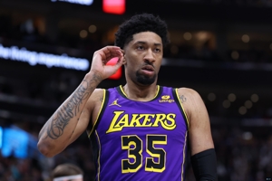 Lakers: Wood dự kiến ​​​​sẽ bỏ lỡ phần còn lại của mùa giải và có thể trở lại ở vòng loại trực tiếp hoặc vòng loại trực tiếp.