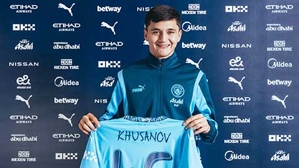 VIDEO khoảng khắc đi vào lịch sử khi sao Uzbekistan có màn ra mắt Man City